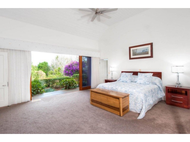 2 Smiths Road, Tinbeerwah QLD 4563