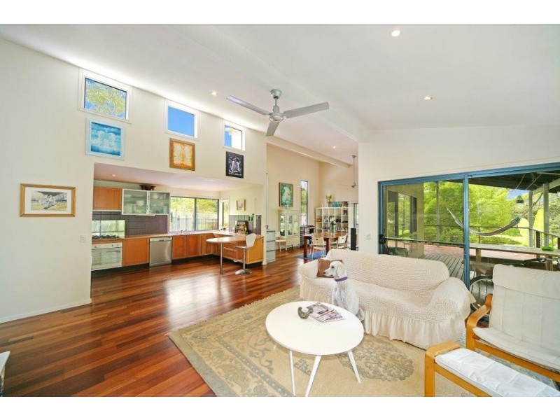 33 White Wood Court, Cooroy QLD 4563