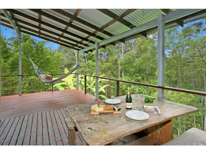 33 White Wood Court, Cooroy QLD 4563