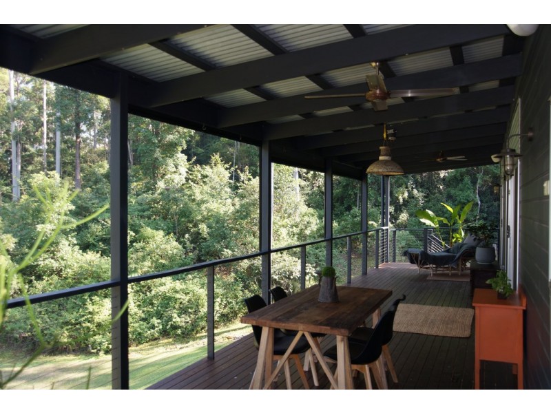 47 White Wood Court, Lake Macdonald QLD 4563