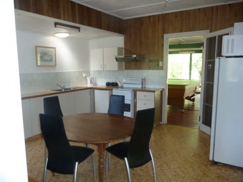 4 Ashford St, Tewantin QLD 4565