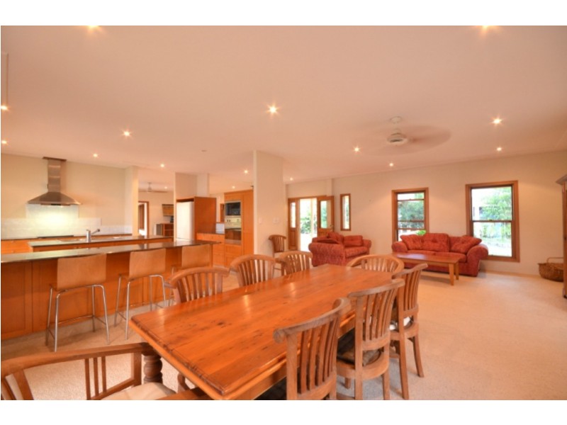 43 Gumboil Road, Tinbeerwah QLD 4563