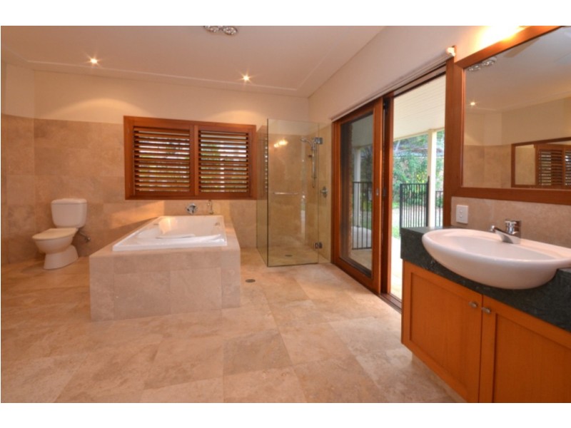 43 Gumboil Road, Tinbeerwah QLD 4563