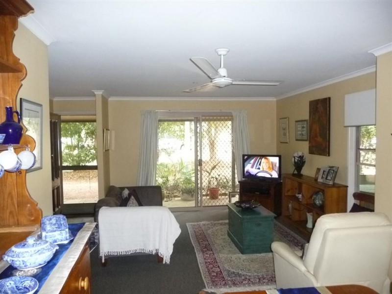 18 Royal Court, Cooran QLD 4569