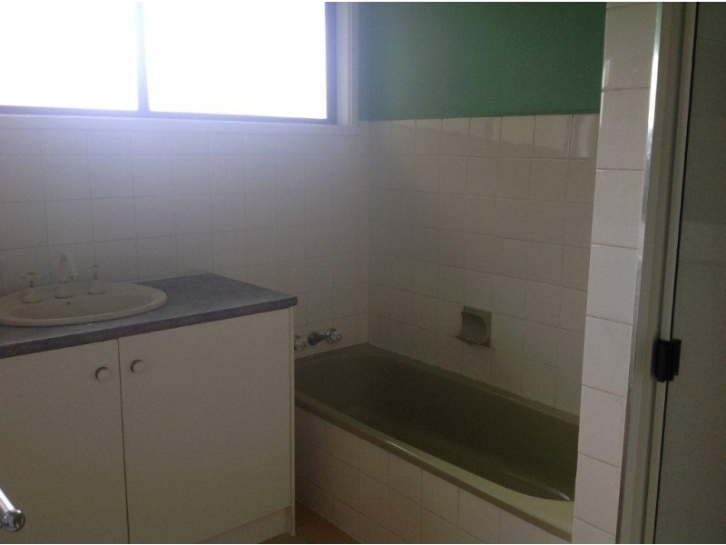 2/21 Myall St, Cooroy QLD 4563