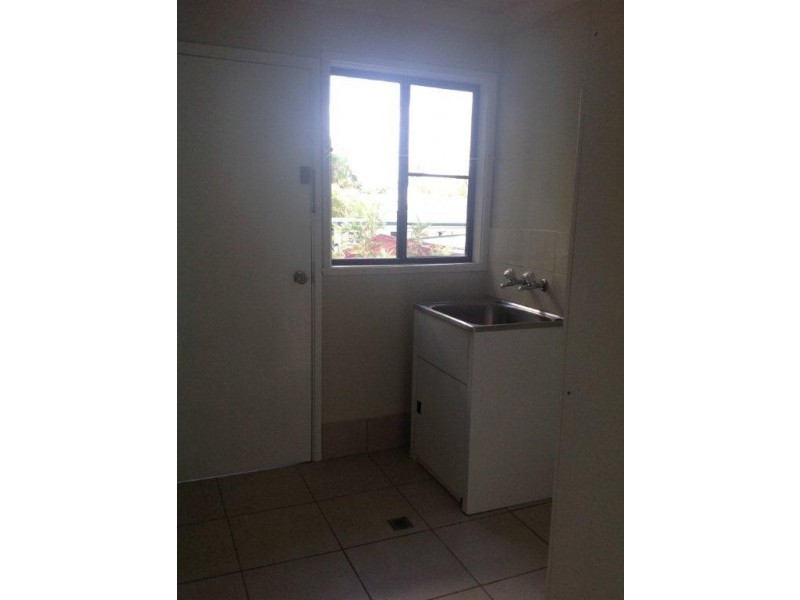 2/21 Myall St, Cooroy QLD 4563