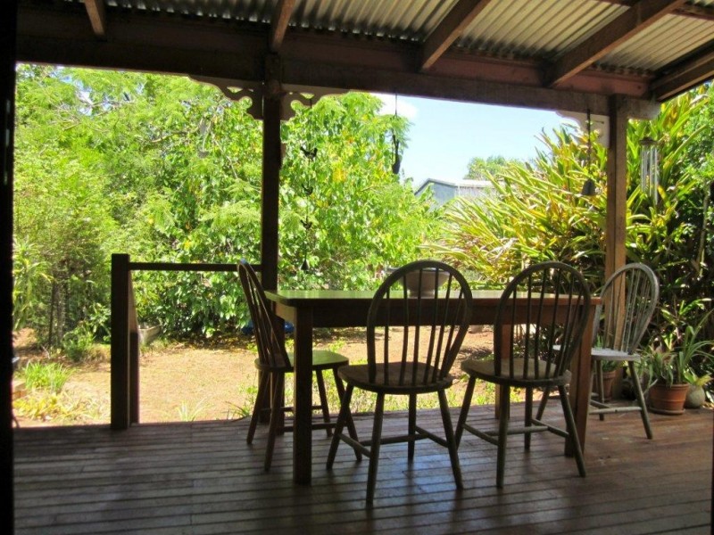 42 Pavilion Street, Pomona QLD 4568