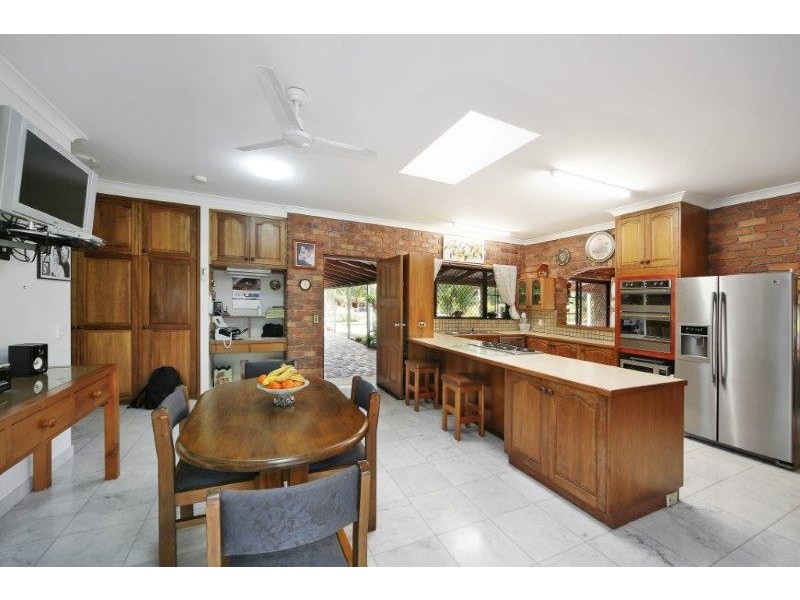 13 Lenske Lane, Cooran QLD 4569