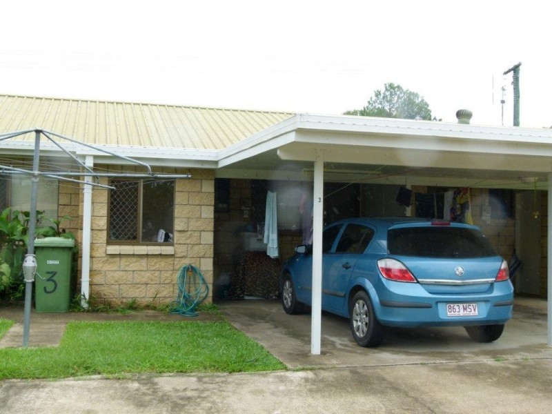 3/2 Topaz Street, Cooroy QLD 4563