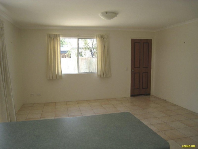 2/11 Pearl Street, Cooroy QLD 4563