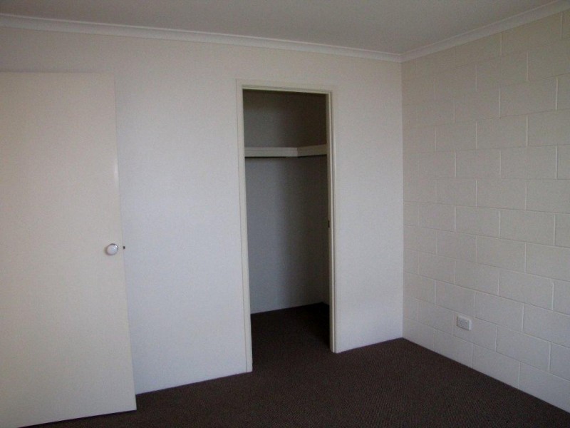 2/11 Pearl Street, Cooroy QLD 4563