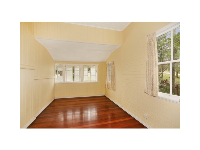 10 Wattle Street, Cooroy QLD 4563