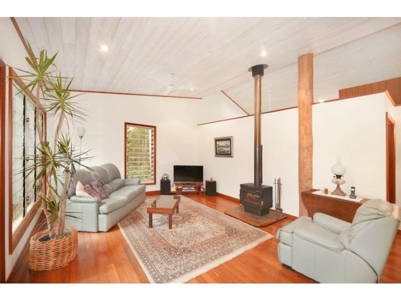 64 Firewheel Road, Pomona QLD 4568