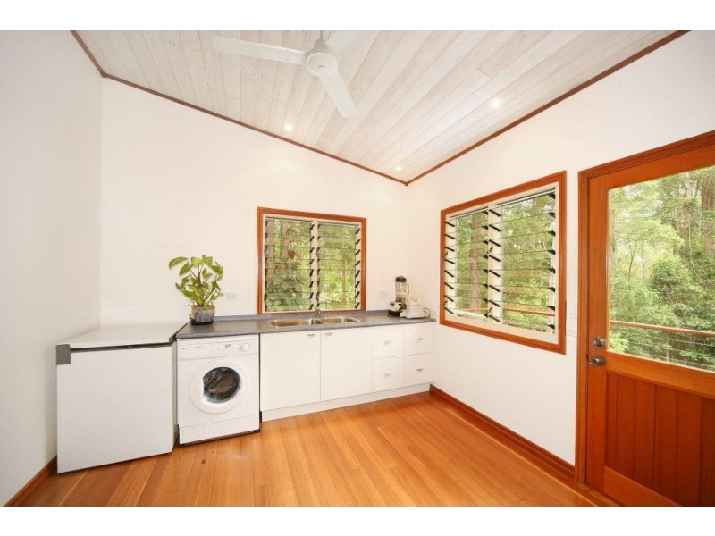 64 Firewheel Road, Pomona QLD 4568