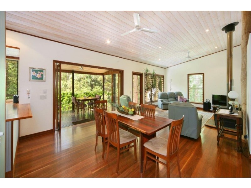 64 Firewheel Road, Pomona QLD 4568