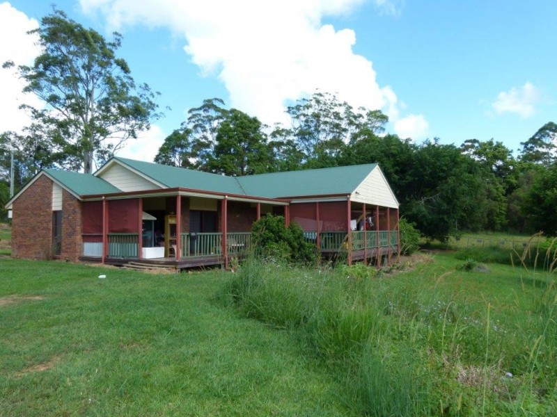 305 Lake Macdonald Drive, Lake Macdonald QLD 4563