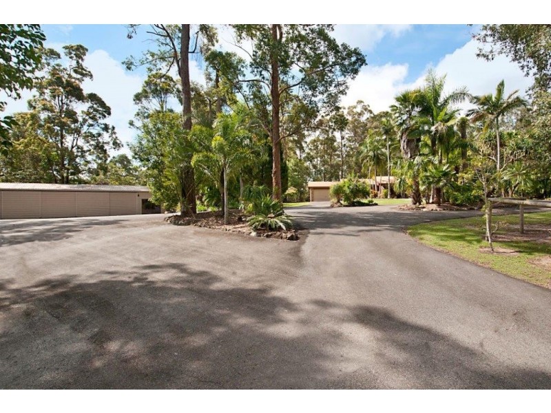 22 Kingsgate Drive, Tinbeerwah QLD 4563