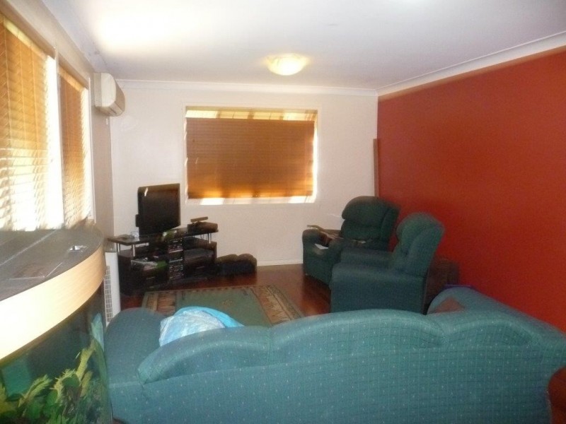 8 Topaz Street, Cooroy QLD 4563