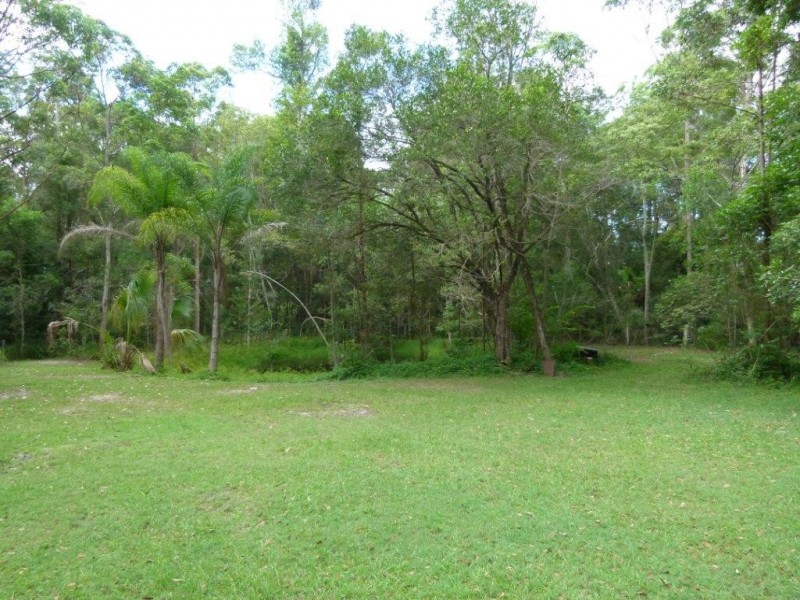 587 Lake Macdonald Dve, Cooroy QLD 4563