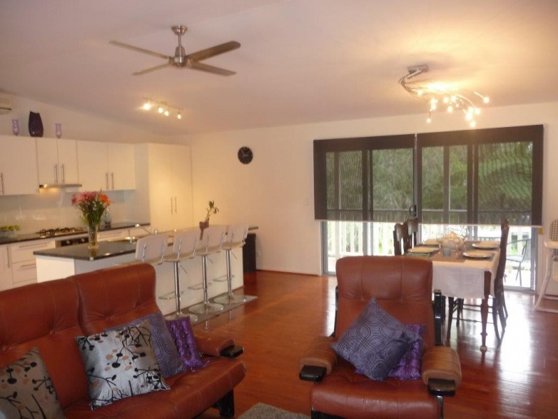 385 Lake Macdonald Drive, Lake Macdonald QLD 4563