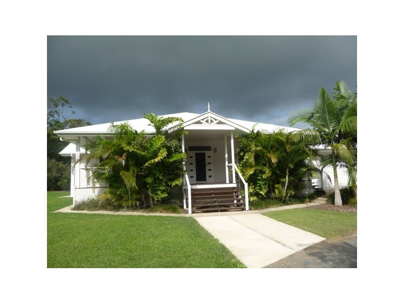 607 Cootharaba Rd, Cootharaba QLD 4565