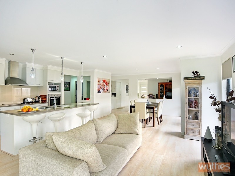 5 Dunbar Court, Cooroy QLD 4563