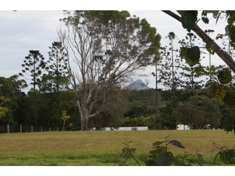 203 Lake MacDonald Drive, Lake Macdonald QLD 4563