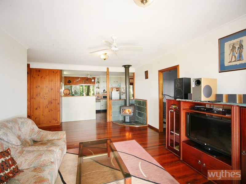 736 Louis Bazzo Drive, Cootharaba QLD 4565