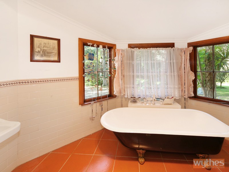 736 Louis Bazzo Drive, Cootharaba QLD 4565