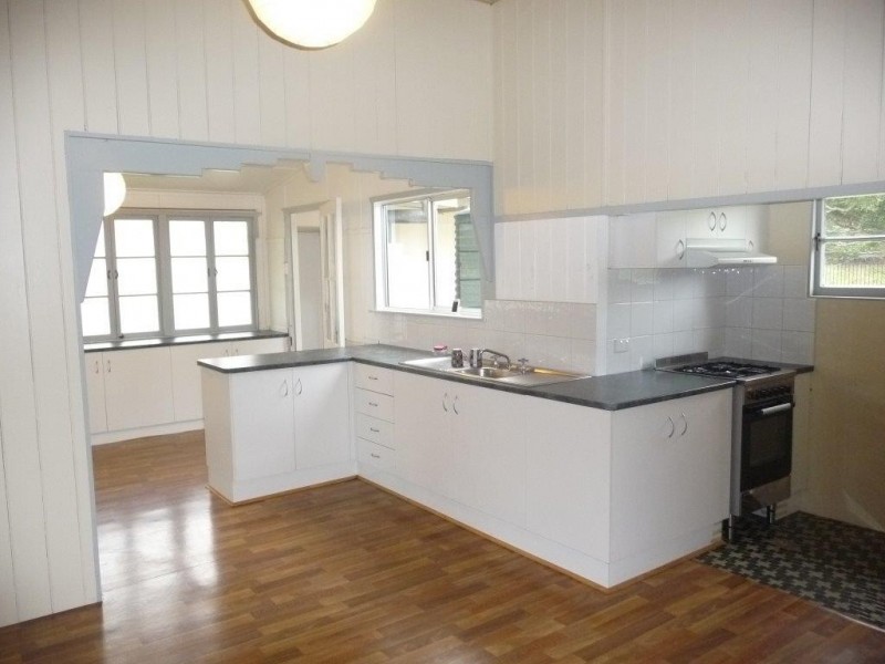 1175 Pomona Kin Kin Rd, Kin Kin QLD 4571