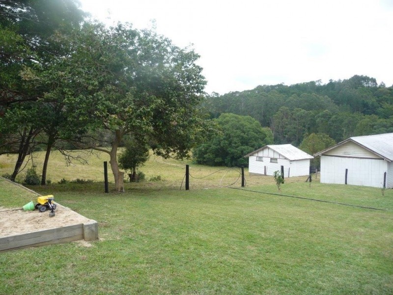 1175 Pomona Kin Kin Rd, Kin Kin QLD 4571