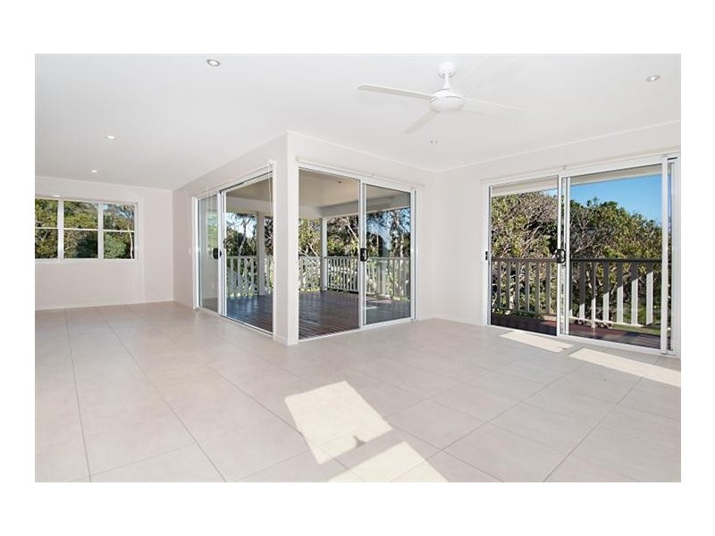 2/3A Kauri Street, Cooroy QLD 4563