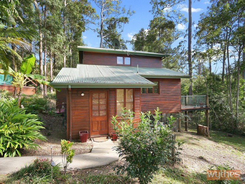 44 Forest Acres Drive, Lake Macdonald QLD 4563
