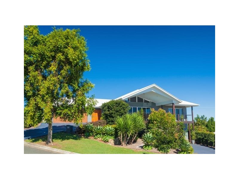 16 Kensington Drive, Cooroy QLD 4563