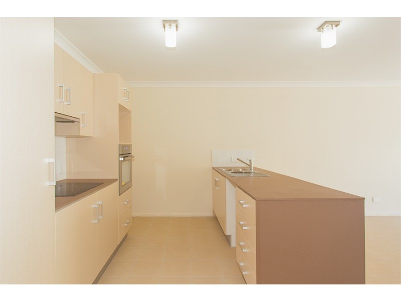 2/14 Opal Street, Cooroy QLD 4563