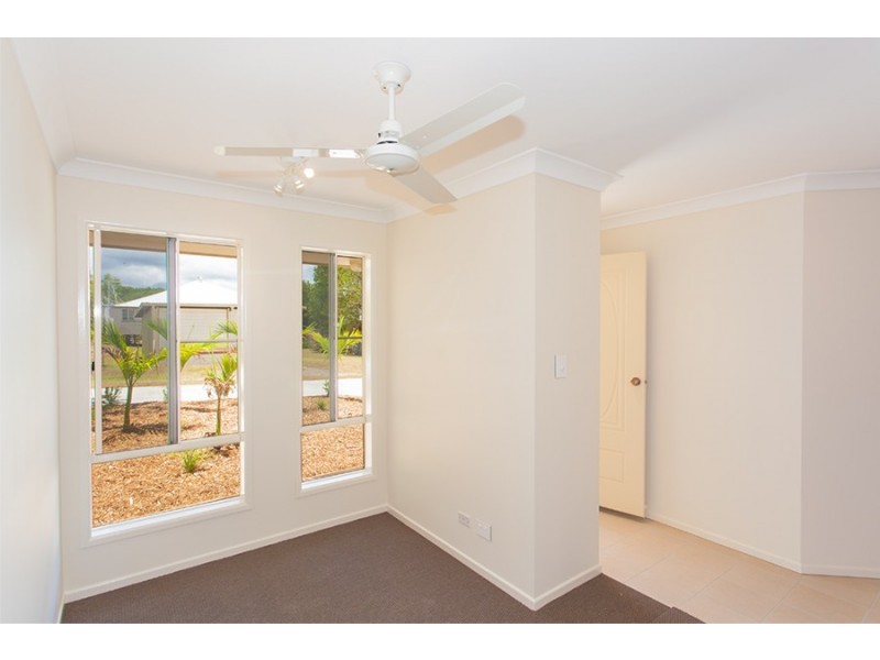 2/14 Opal Street, Cooroy QLD 4563