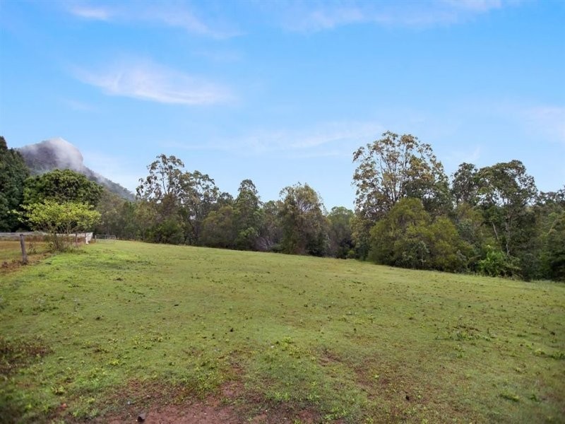 2395 Old Noosa Road, Cooran QLD 4569