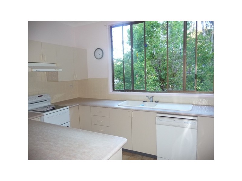 25 School Street, Pomona QLD 4568