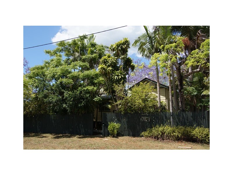 30 Pavilion Street, Pomona QLD 4568