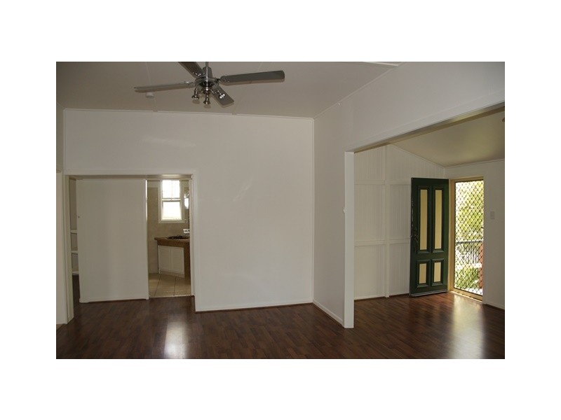 30 Pavilion Street, Pomona QLD 4568