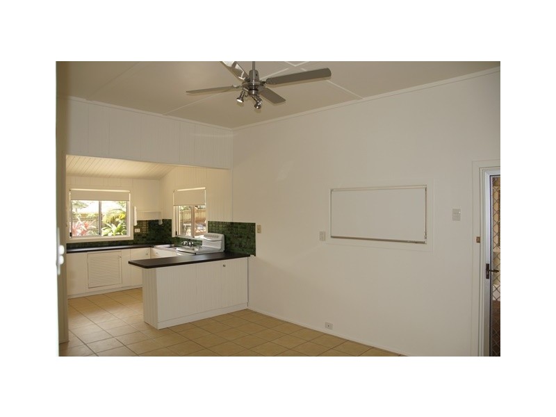 30 Pavilion Street, Pomona QLD 4568