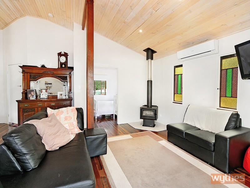 9 Toomey Road, Traveston QLD 4570