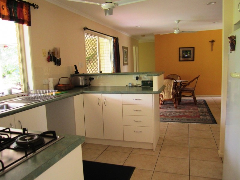 10 Kylie Court, Pomona QLD 4568