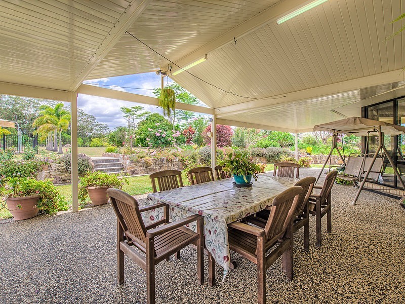 52 Orana Avenue, Pomona QLD 4568