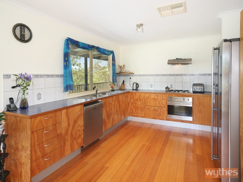 7 Flindersia Drive, Traveston QLD 4570