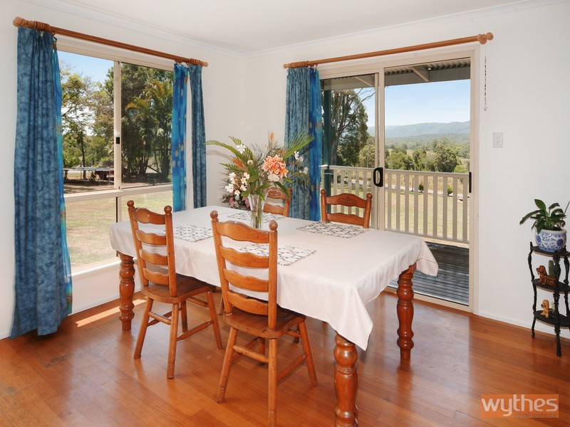 7 Flindersia Drive, Traveston QLD 4570