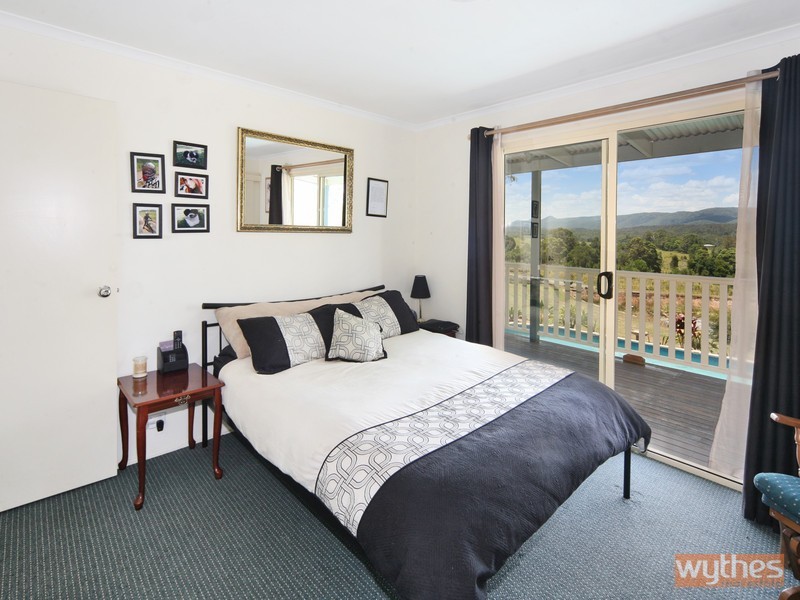 7 Flindersia Drive, Traveston QLD 4570