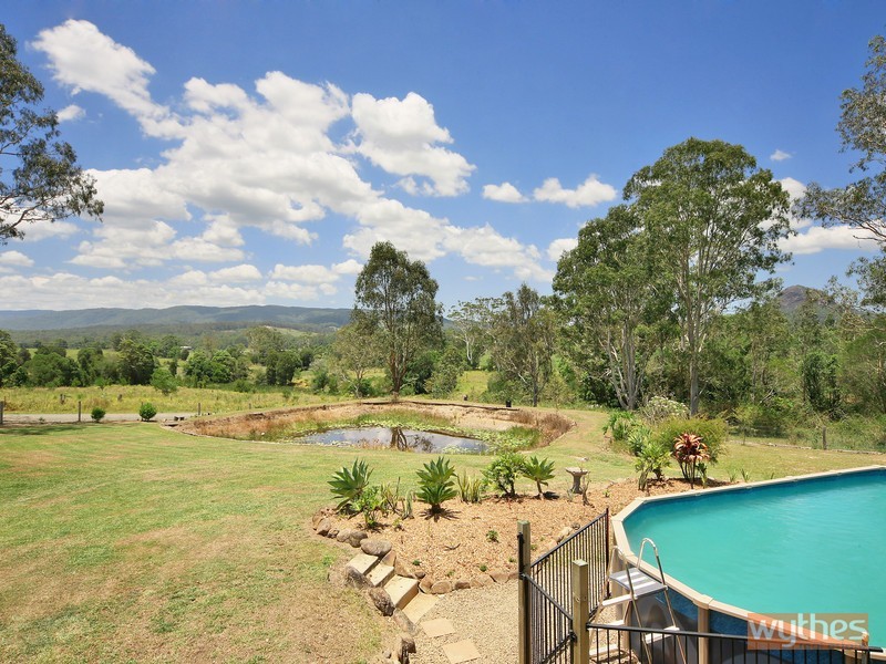 7 Flindersia Drive, Traveston QLD 4570