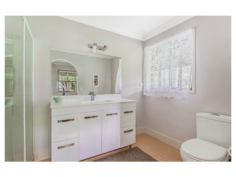15 Jampot Lane, Pomona QLD 4568
