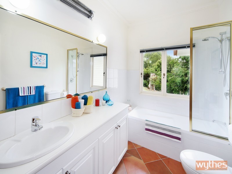124 Black Mountain Road, Cooroy QLD 4563